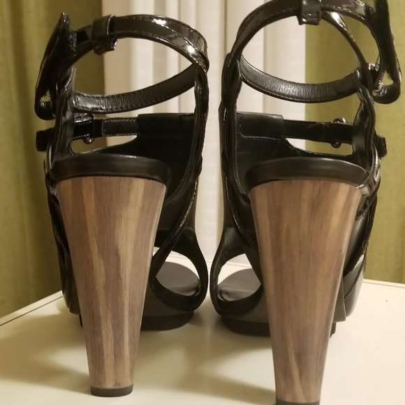 BCBGMaxAzria Runway MaMichaela Black Sandal - Picture 4 of 5